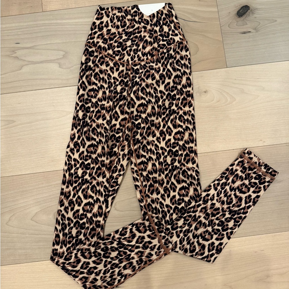🌟NWT Offline by Aerie High Waisted Crossover Legging